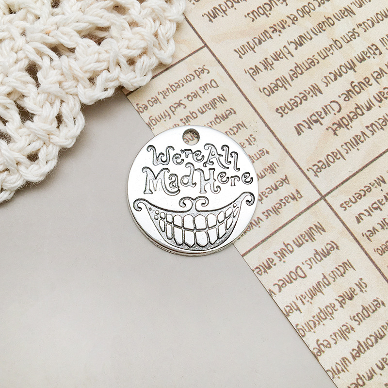 19:1 ancient silver alice letters we are all mad here20x20mm-10913/2.3g