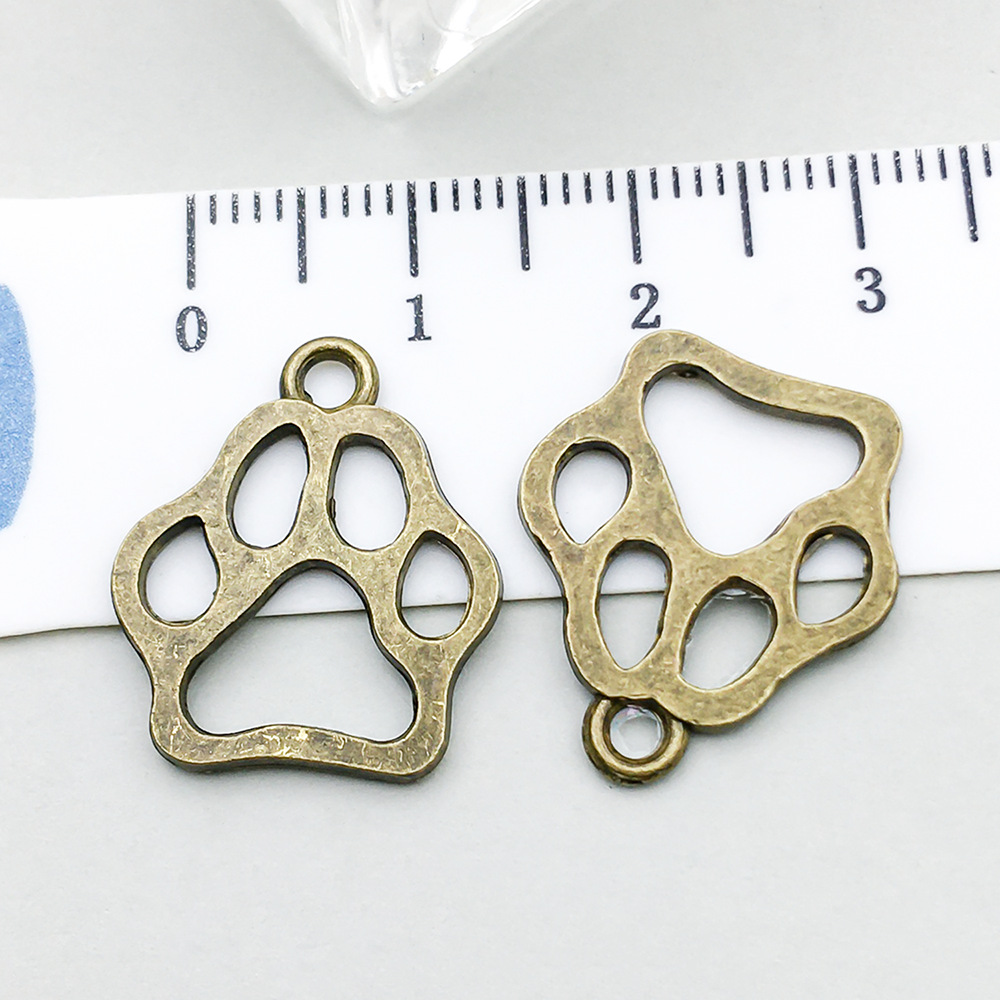 19:1 ancient green dog paw 20*17mm-1.2g-20609