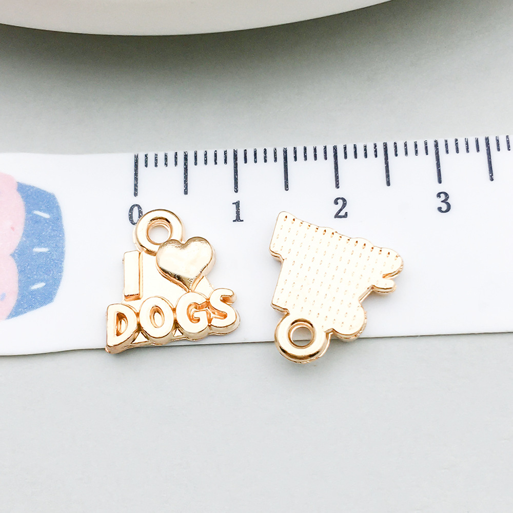 5:1 kc gold letter dog sign 13*13mm-1.3g-20519