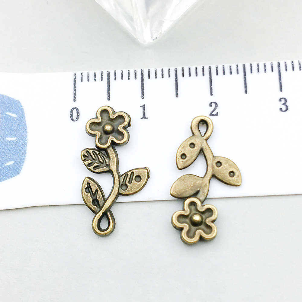 5:1 ancient green strip flower 19*10mm-0.6g-20483