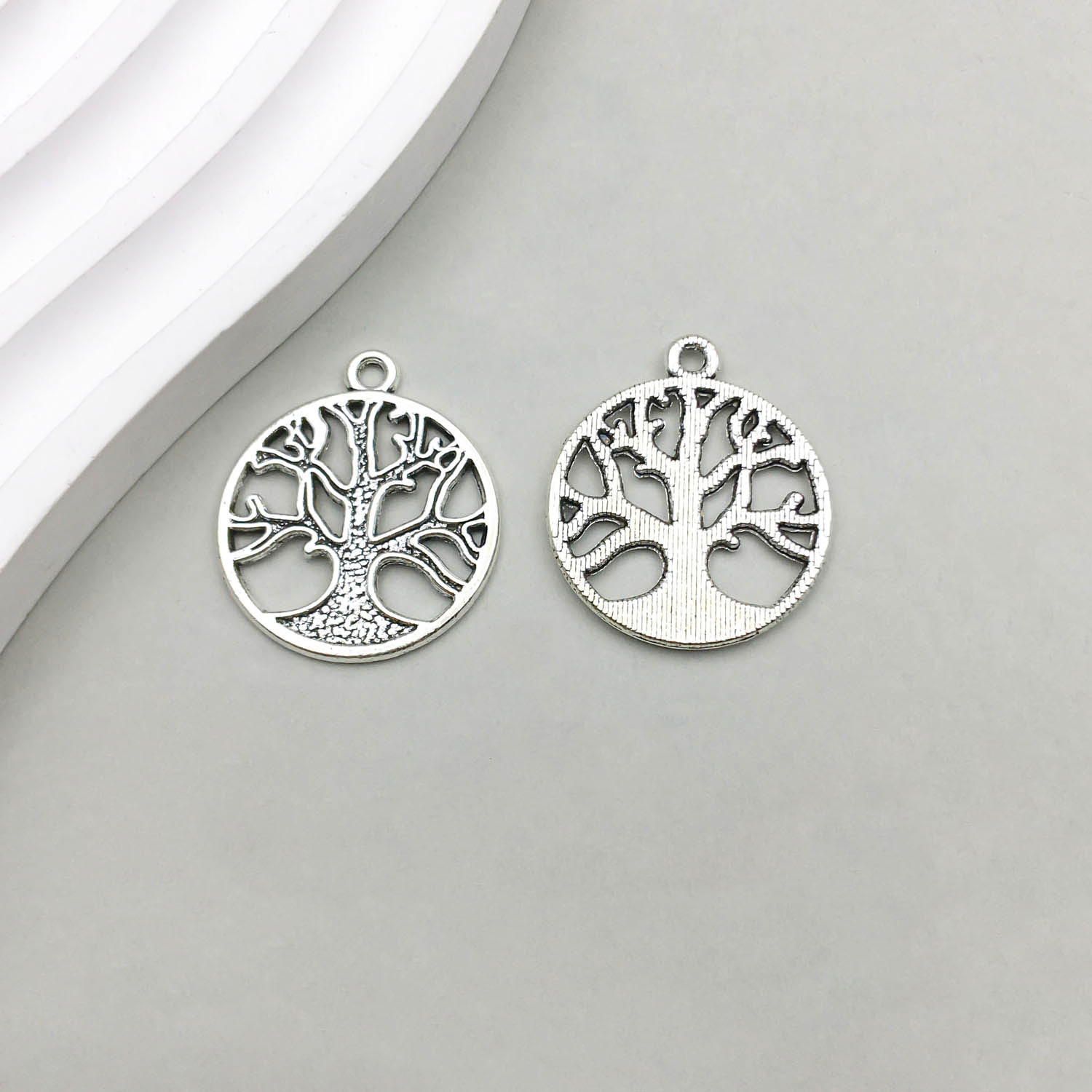 5:1 Ancient silver life tree 24*28mm-2.5g-7643
