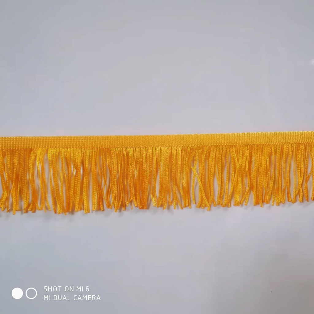 4:Golden yellow 6 centimeters