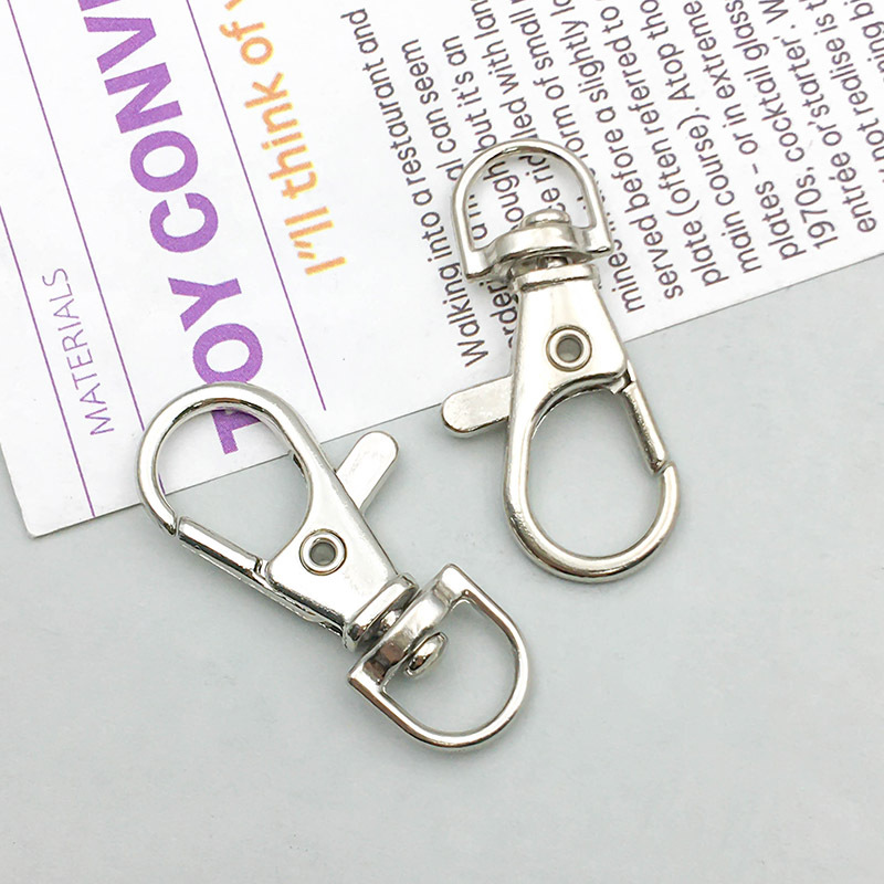 12:1 white k dog key chain 15*35mm-2.9g-12941