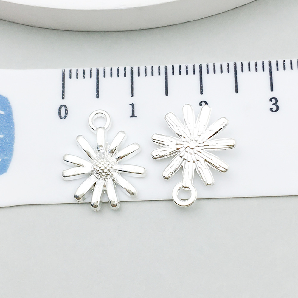19:1 bright silver flower 14*12mm-0.7g-20461