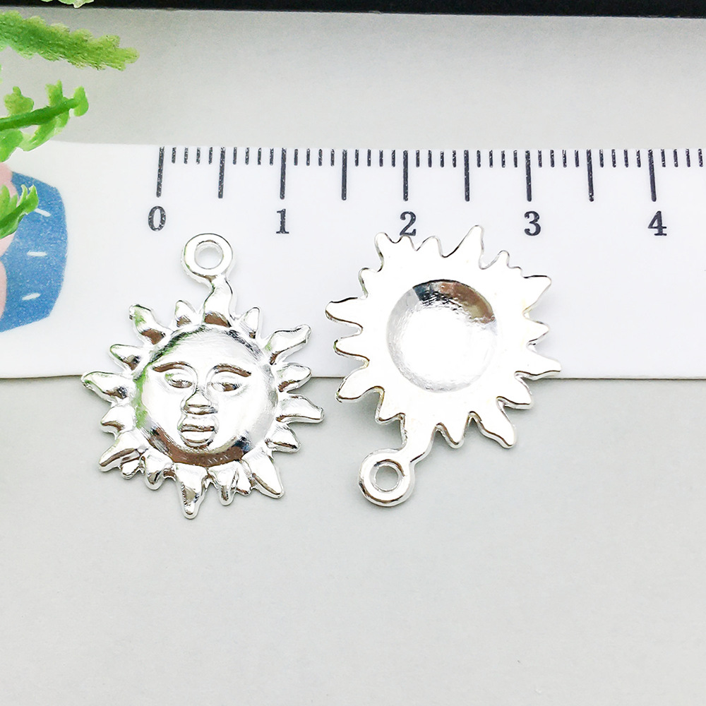 16:1 bright silver smiling face sun 19*23mm-1.5g-20849