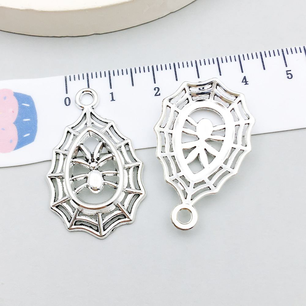 2:1 ancient silver hollow spider 21*34mm-1.9g-2999