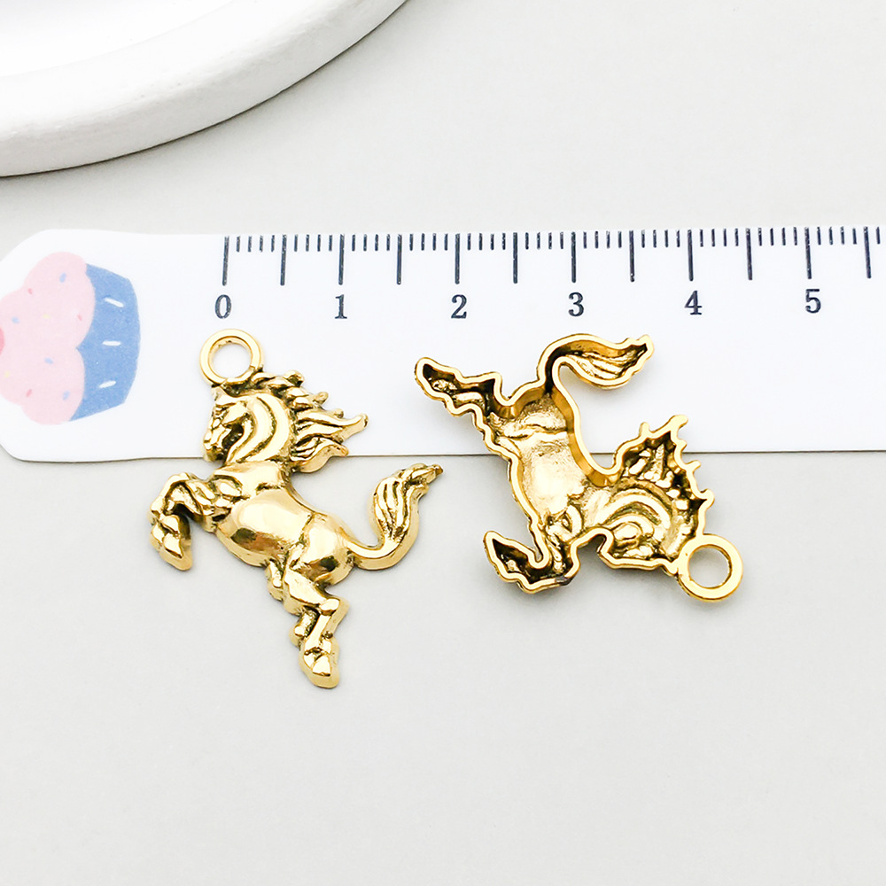 17:1 ancient golden horse 24*20mm-1.7g-19249