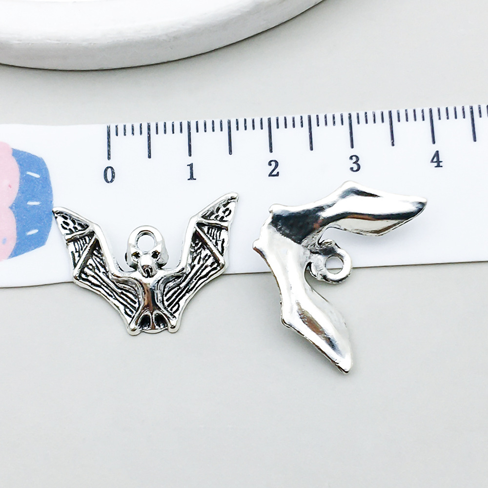 4:1 ancient silver halloween bat 17*23mm-1.5g-4081