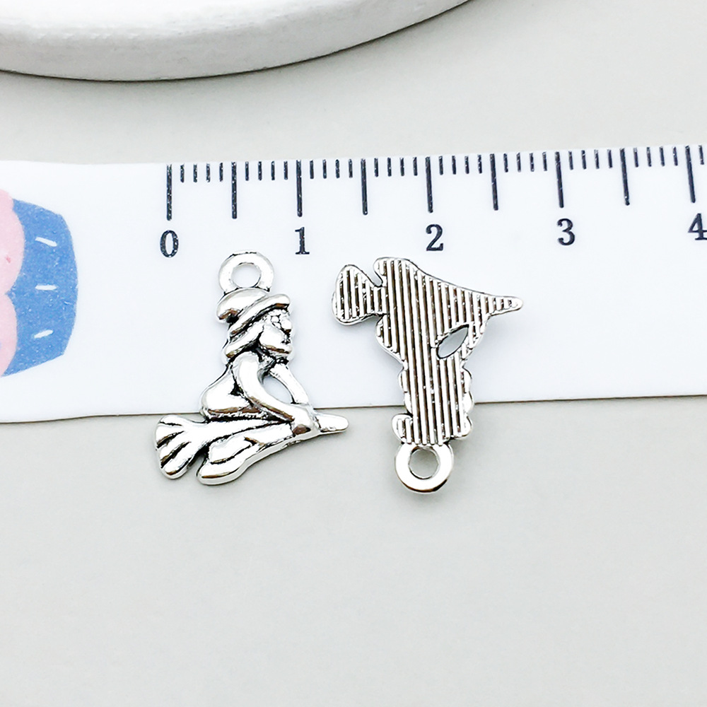 11:1 ancient silver halloween wizard 14*18mm-0.9g-10887