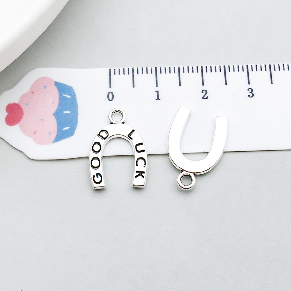 17:1 ancient silver horseshoe 17*12mm-0.8g-19235