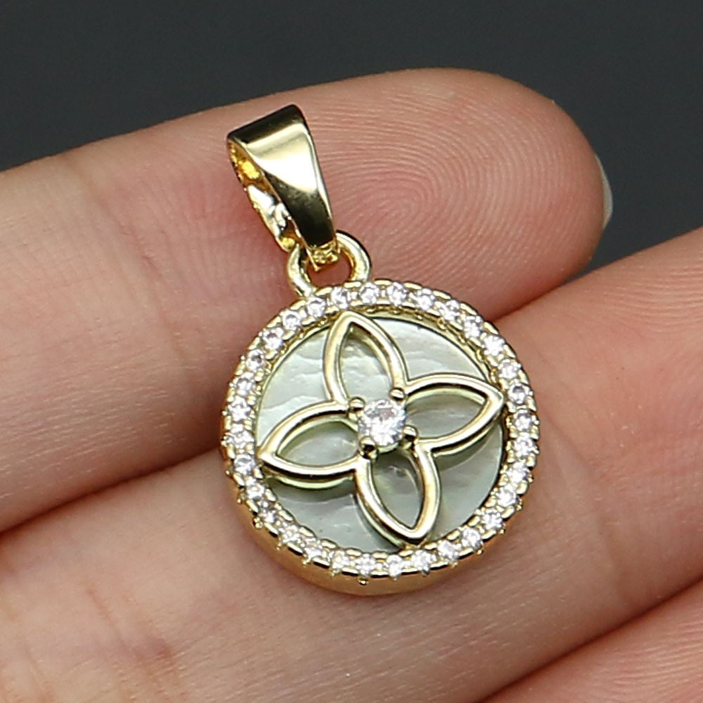 C black Lip Shell pendant