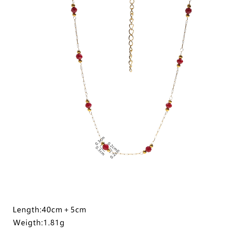 9:Necklace dark red