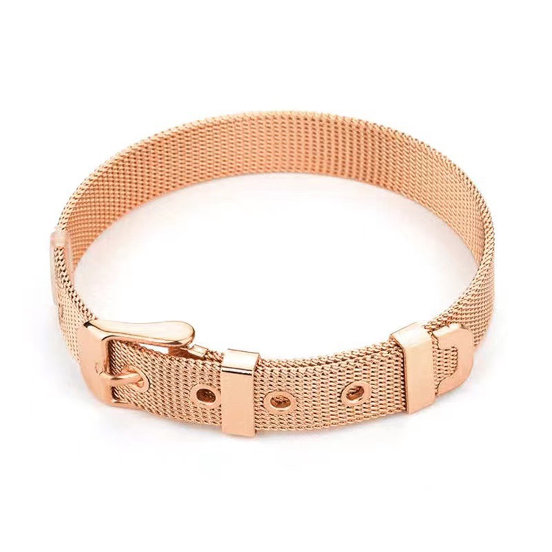 4 color de rosa dorada