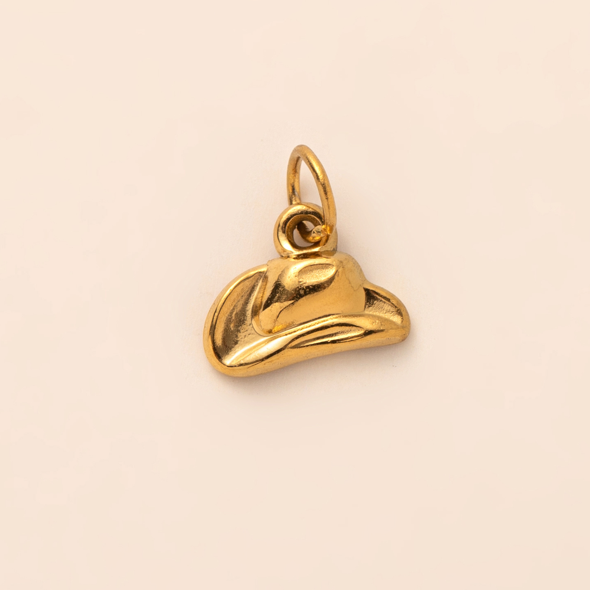 13:Cowboy hat pendant