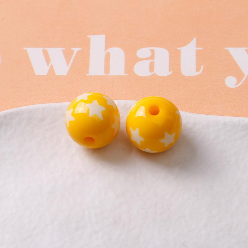 8:Yellow five-pointed star beads