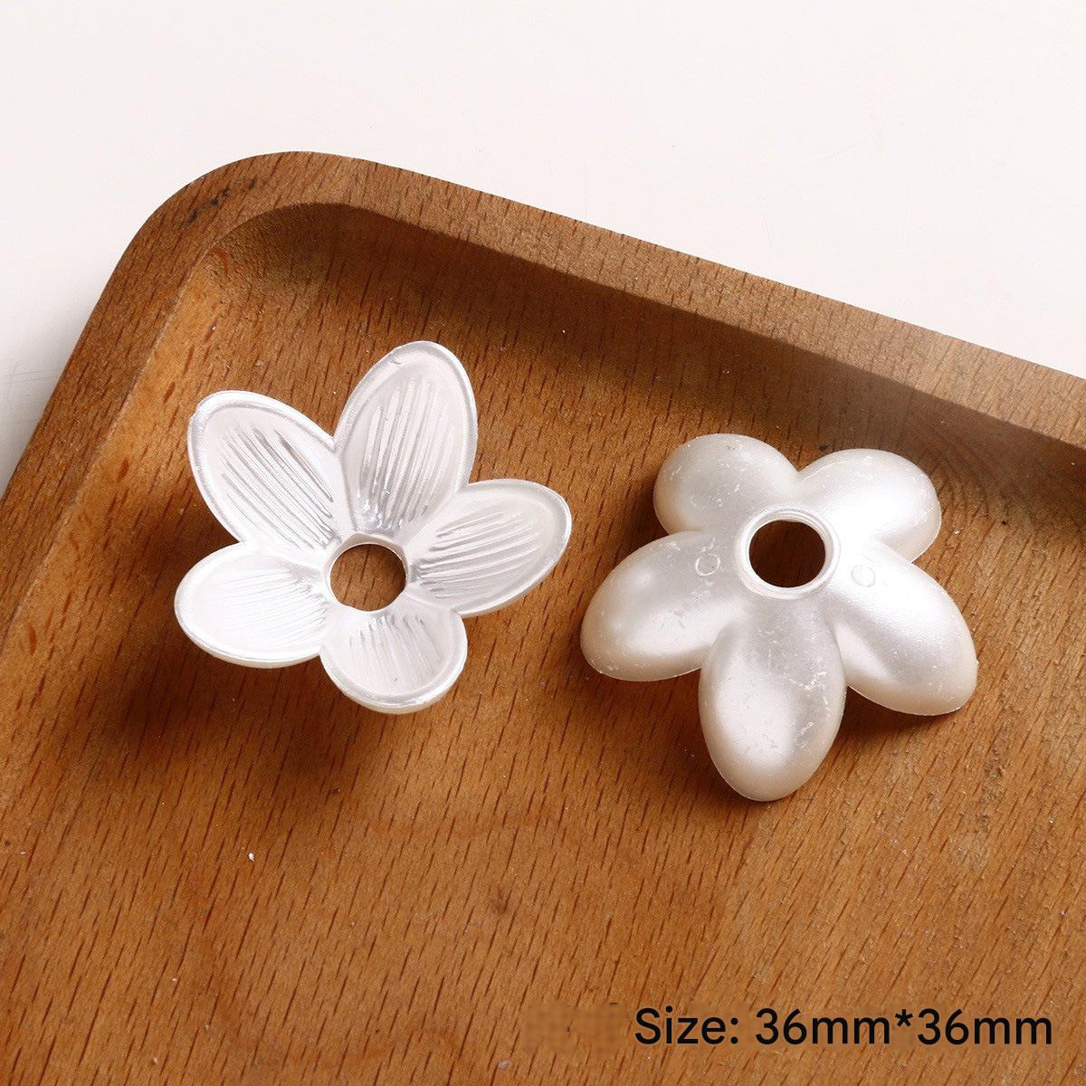 4:4 * one five-petal bowl flower