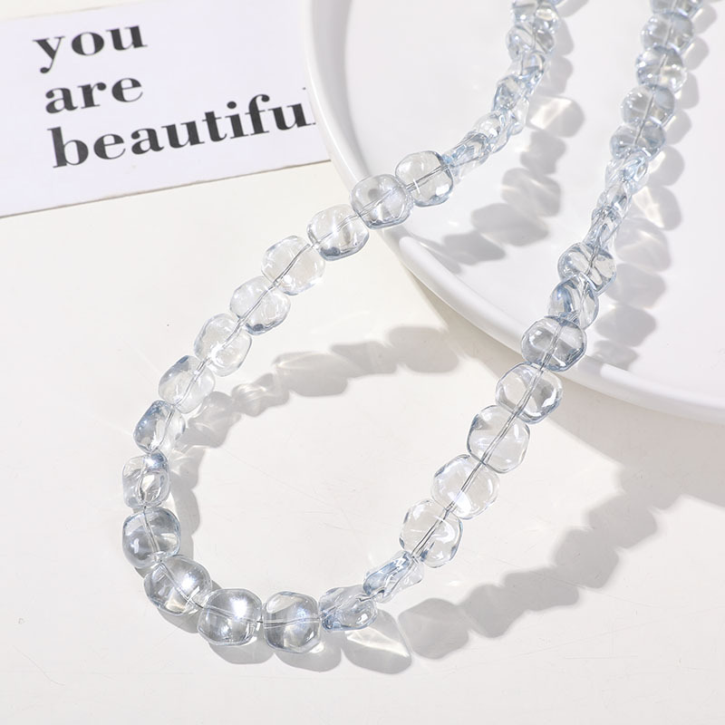 3:A string of light blue