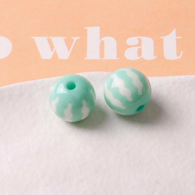 7:Light green pumpkin beads