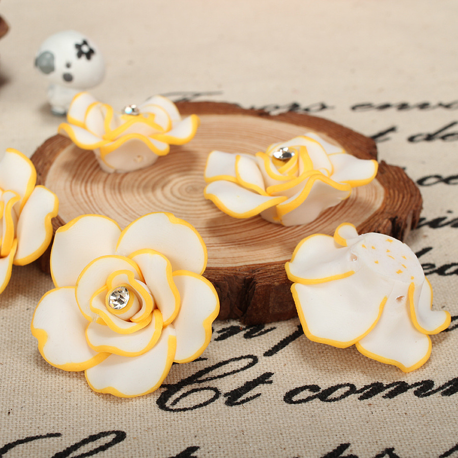 5:White background Orange edge with drill