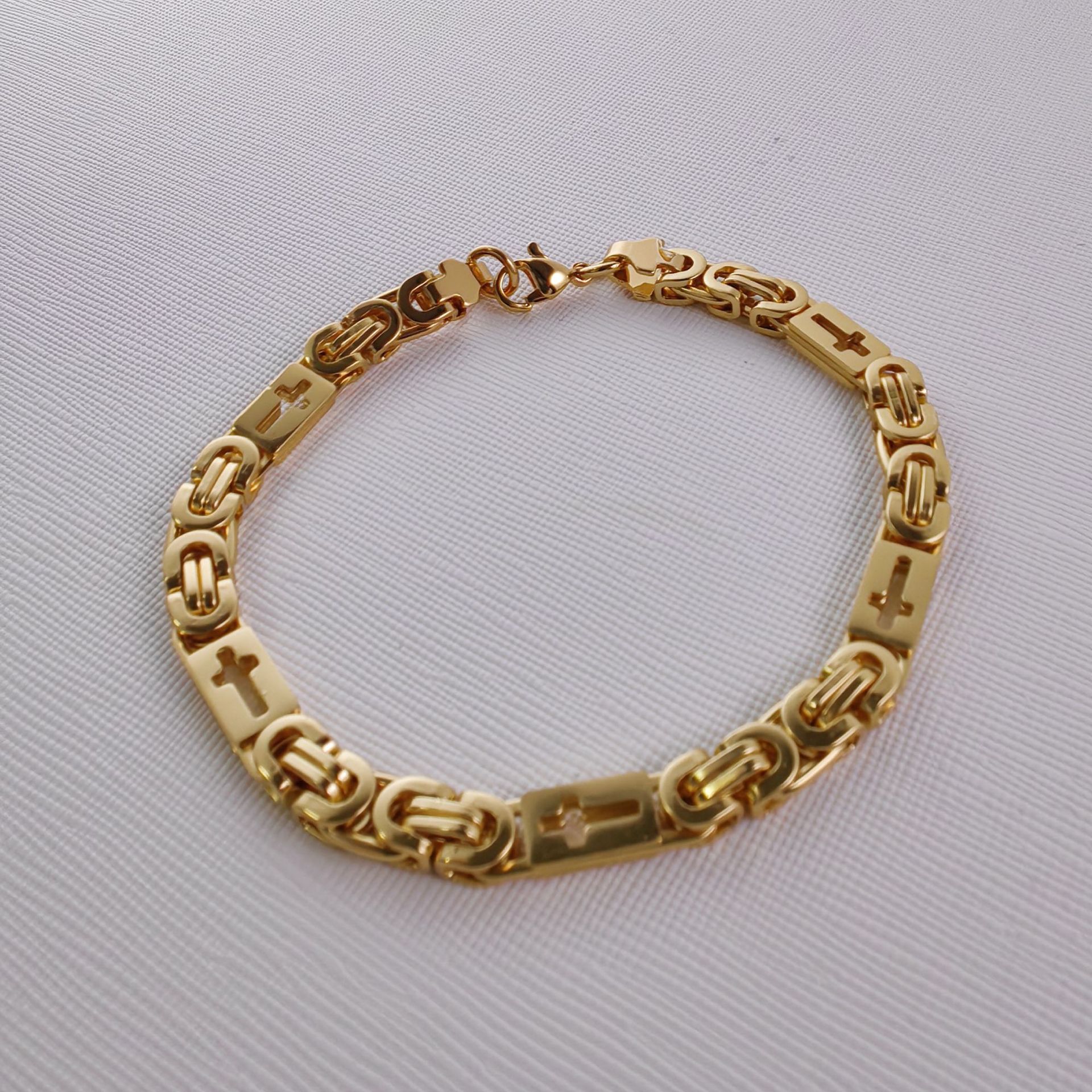 3:6mmx22cm gold bracelet