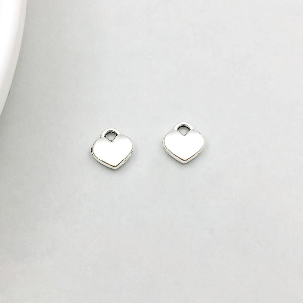 11:1 Ancient Silver Peach heart 6*6mm-0.3g-13341