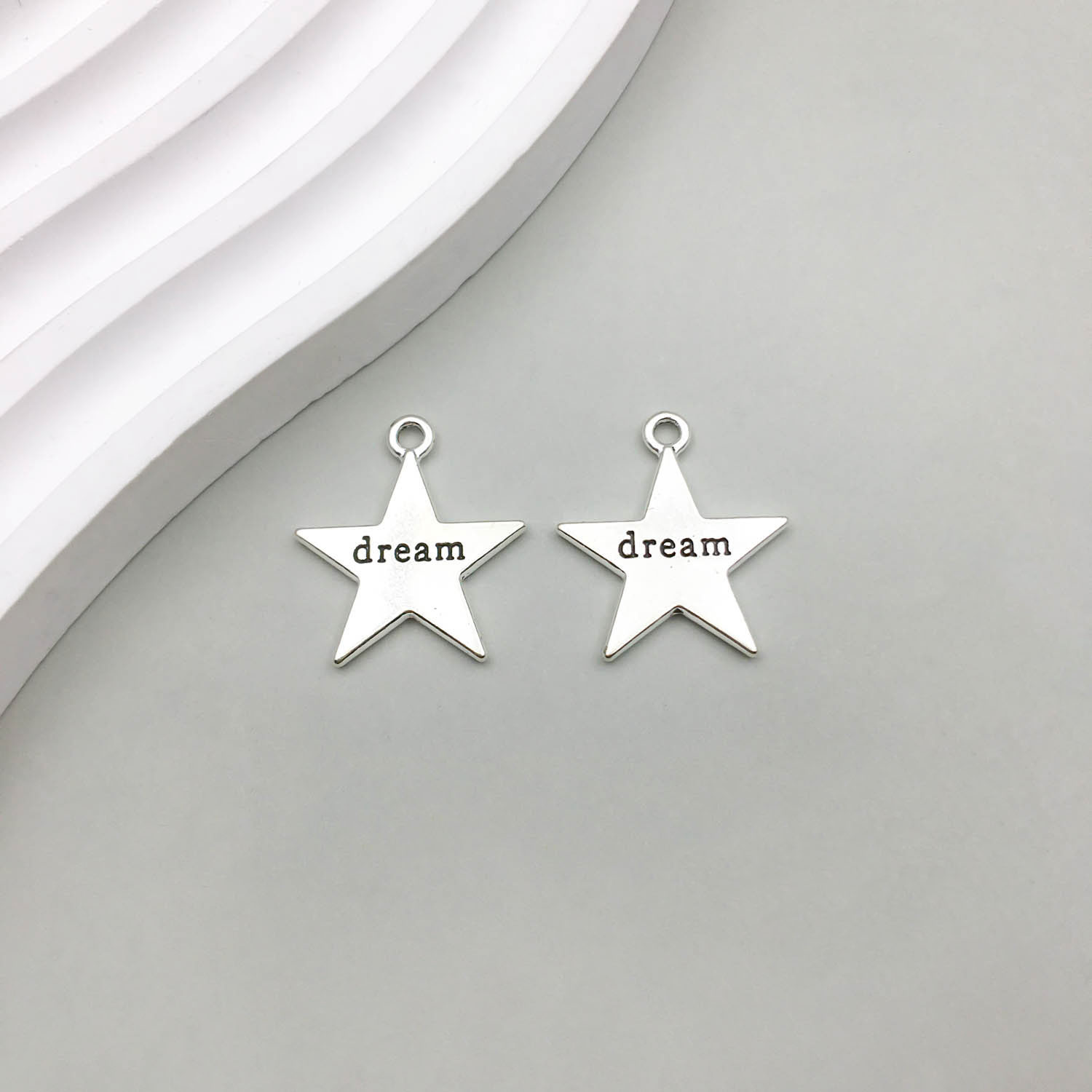 1 Ancient silver star letter dream20 * 23mm-1.8g-1