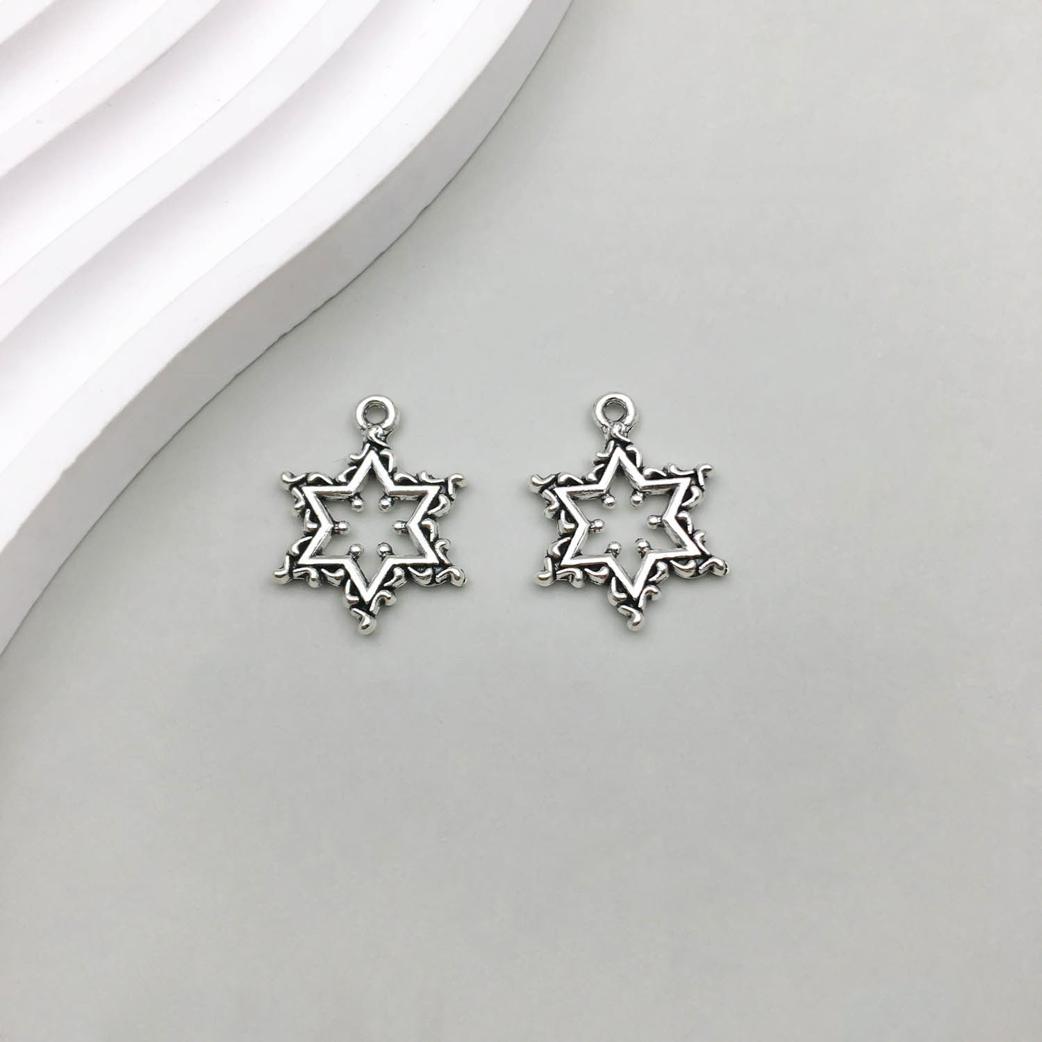 1 Ancient silver star 17*22mm-1.3g-10954