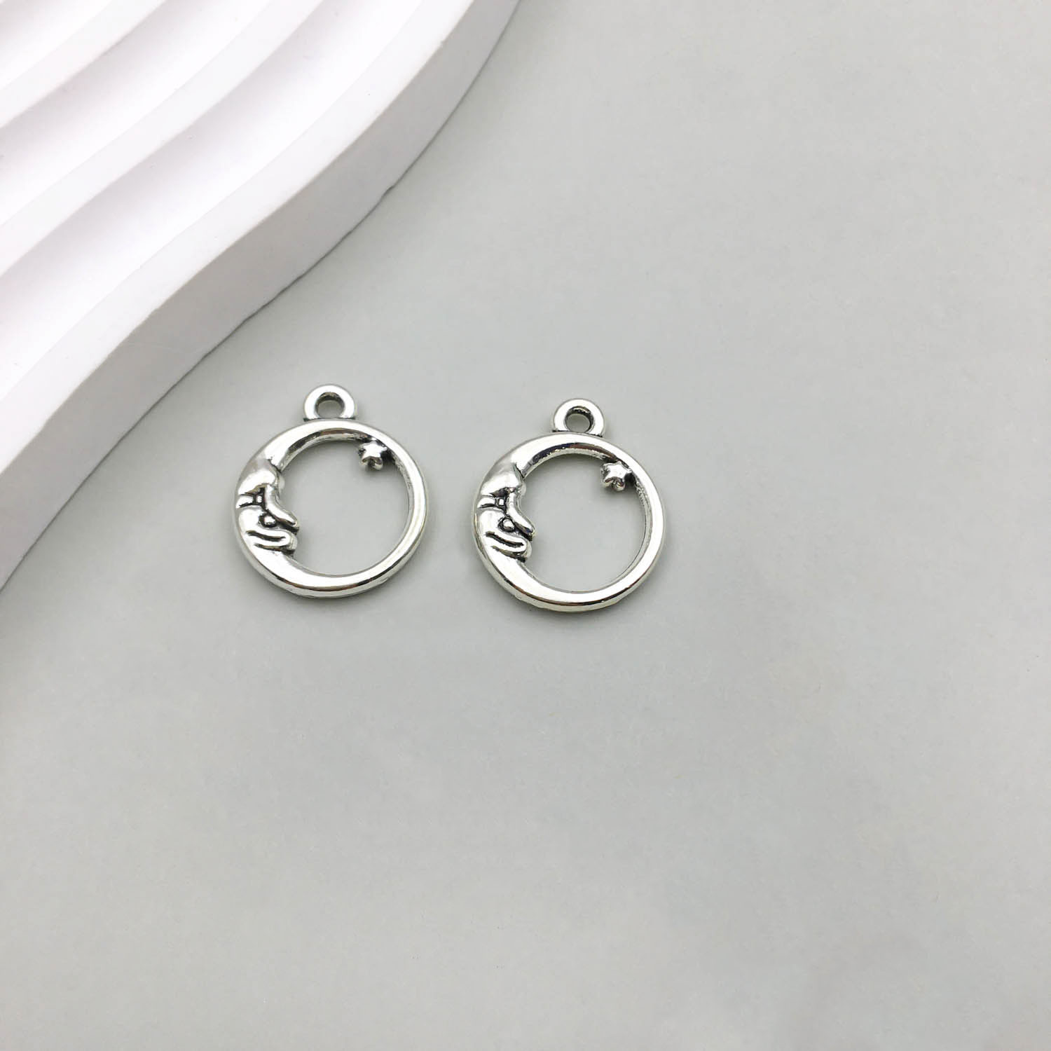 7:1 Ancient Silver Moon Star 16*19mm-1.5g-9064