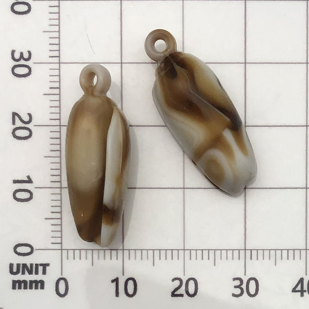 8:1 beige (acrylic conch) 11*29mm-1.5g-17285