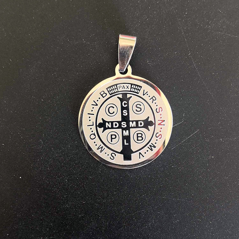 5:Steel color exorcist priest   steel color pearl chain corrosion model