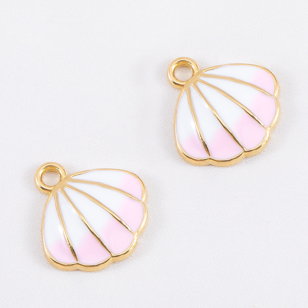 4:Shell - light pink -16x16.8