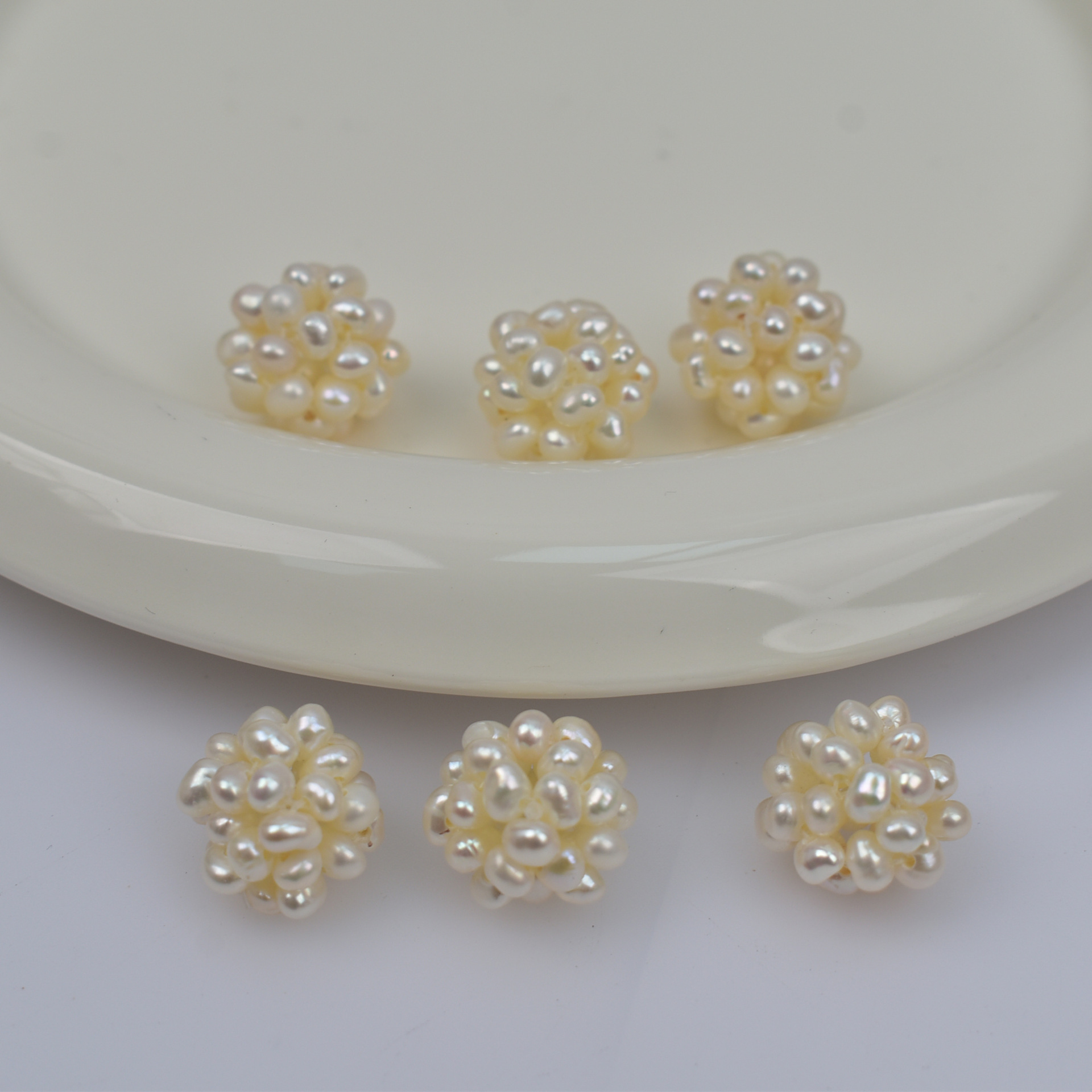 1:Strong light natural white about 13-14mm