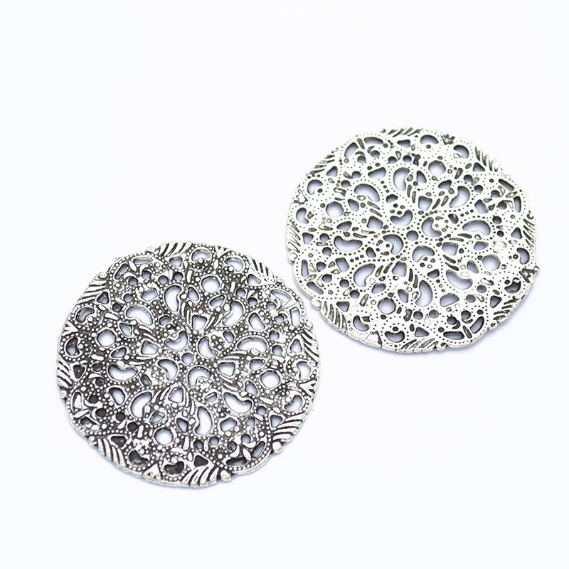 2:antique silver color