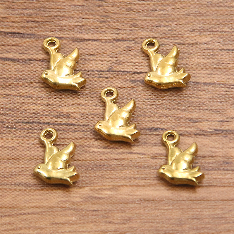 12:1597 gold 7x10mm 0.5g