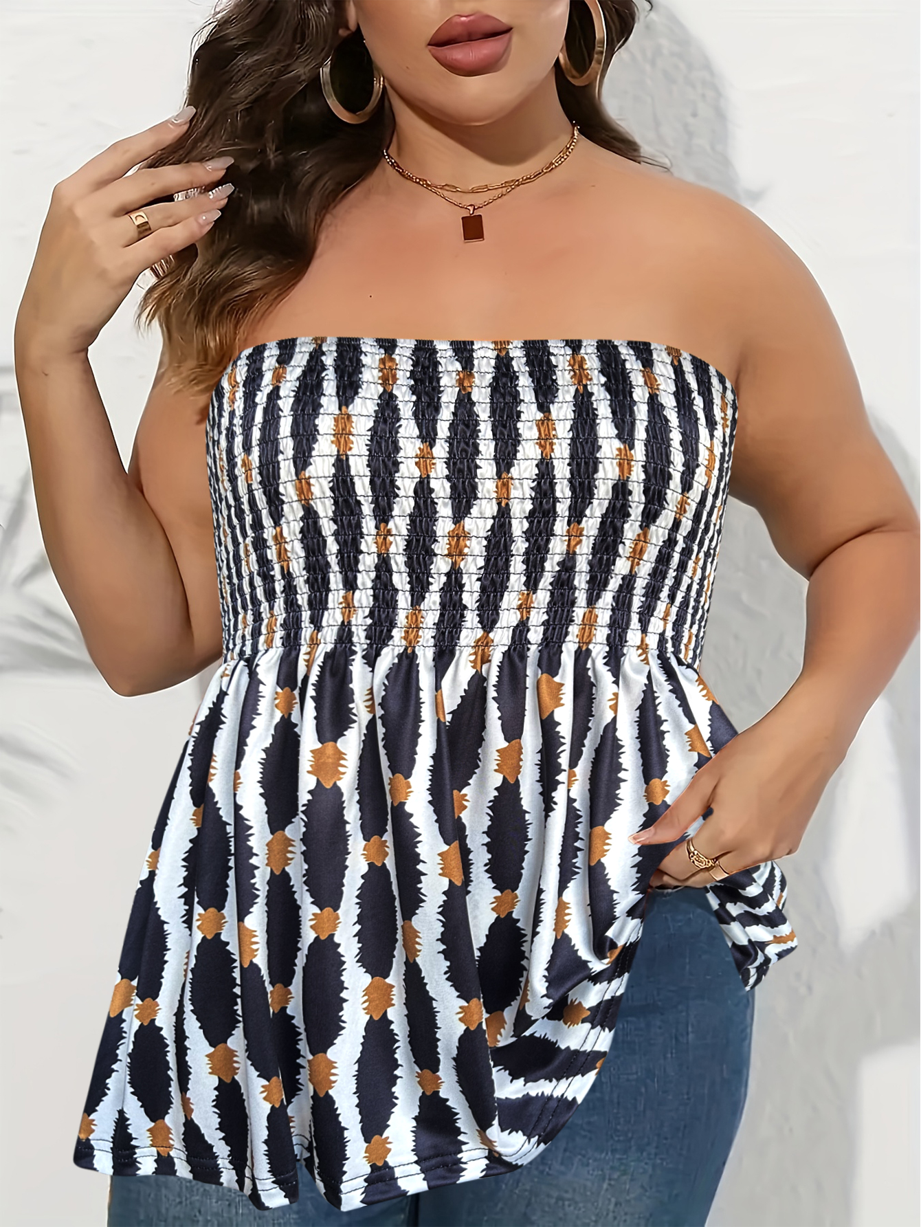 black and white wavy grain