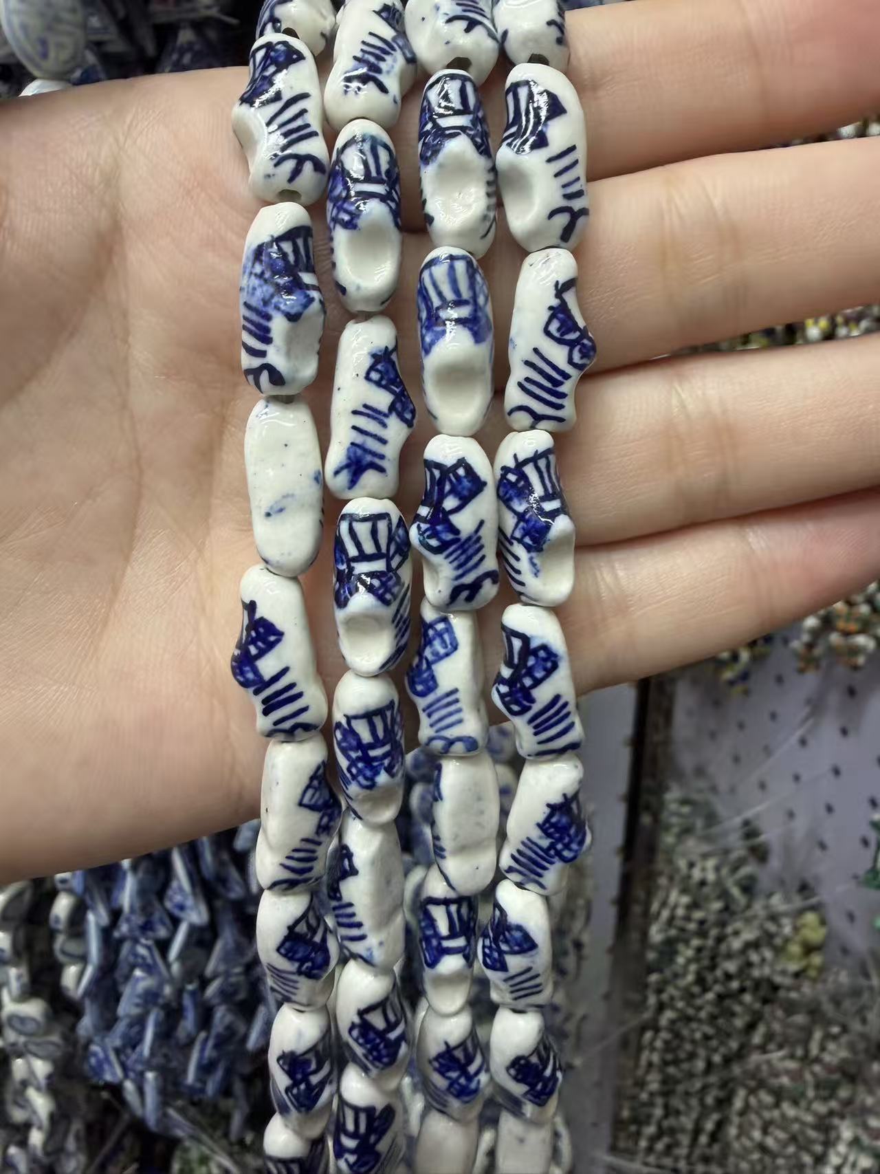 7:Small shoes 8x12mm