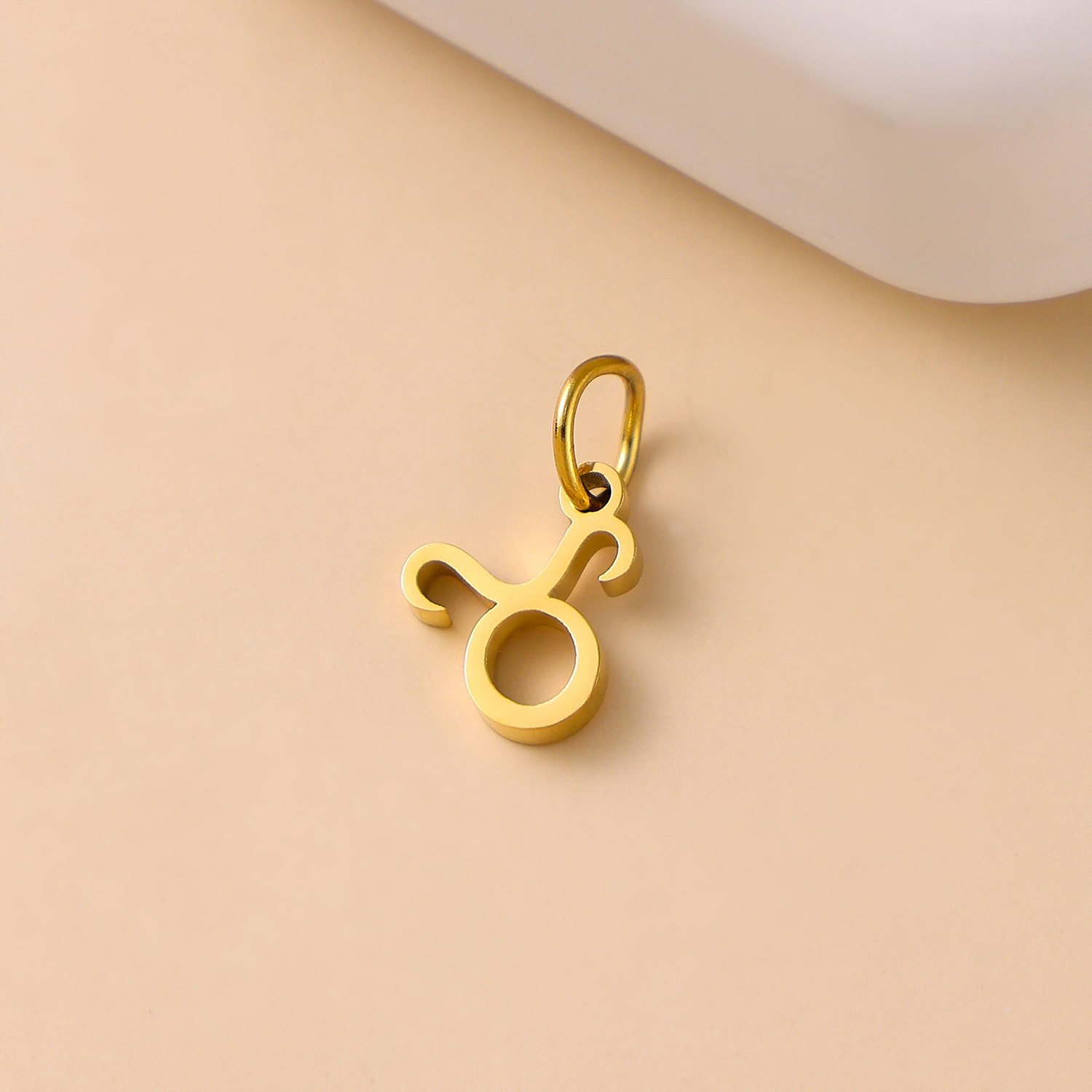 13:Taurus-YP35001D-JN