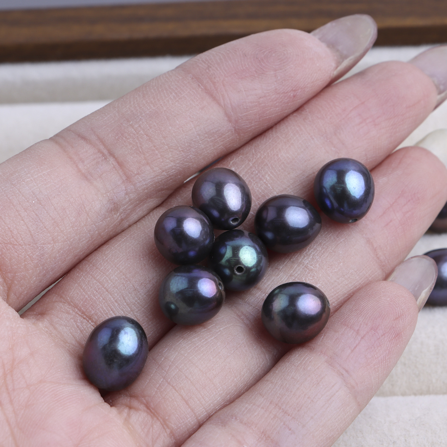 1:8.5-9mm malachite green half hole rice shape 1 piece