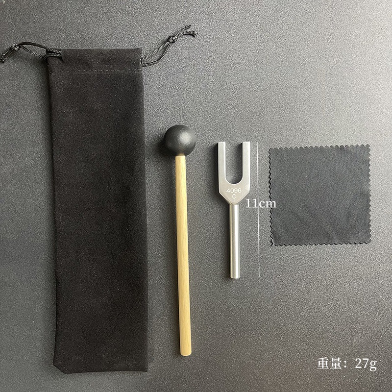 4096chz cloth bag   wooden hammer   clean cloth