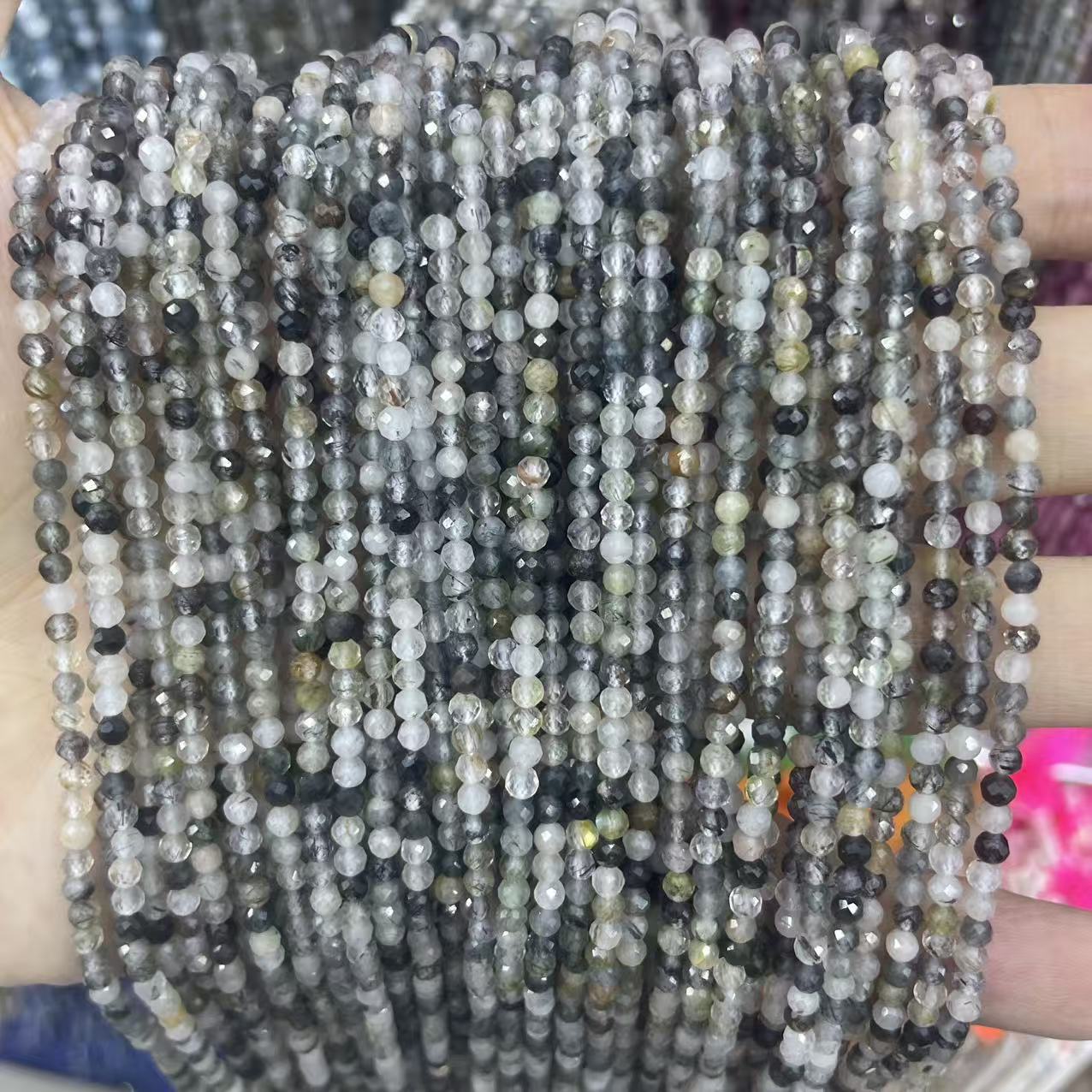 4mm (about 90 pieces)