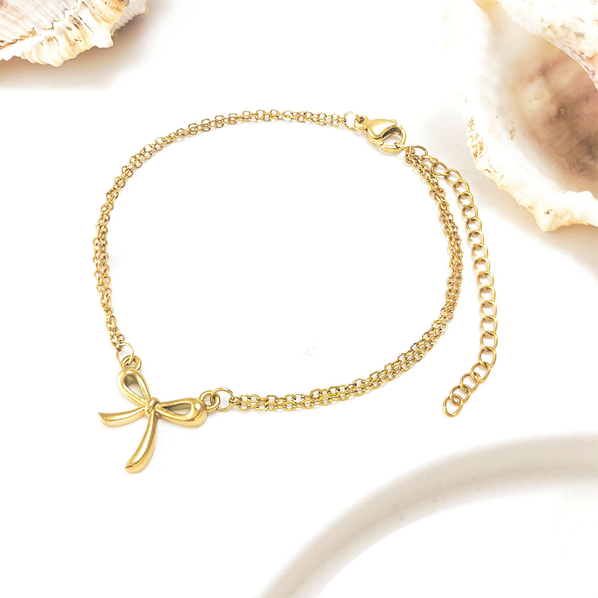 6:Gold anklet