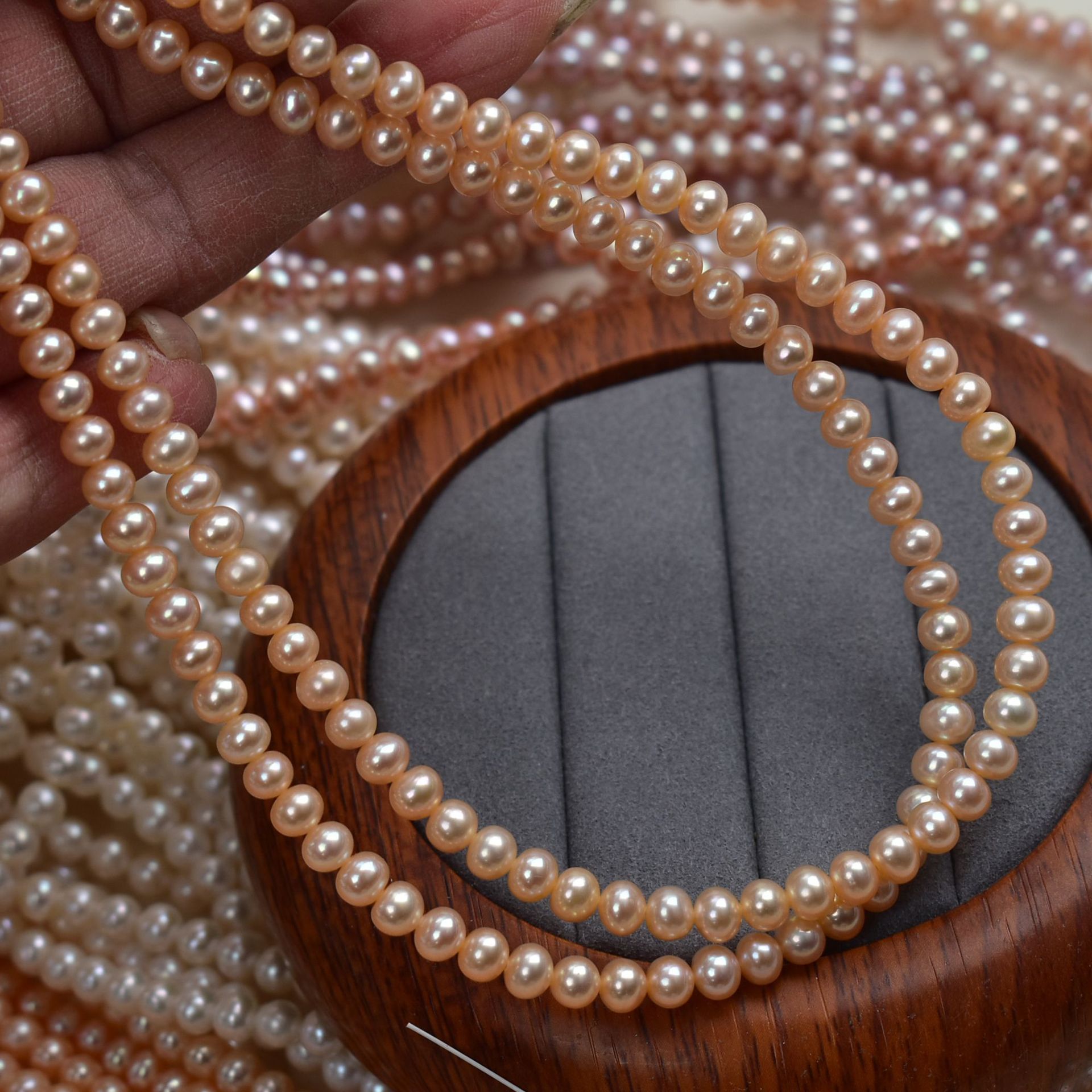 2:Natural pink-egg round strong light 38cm