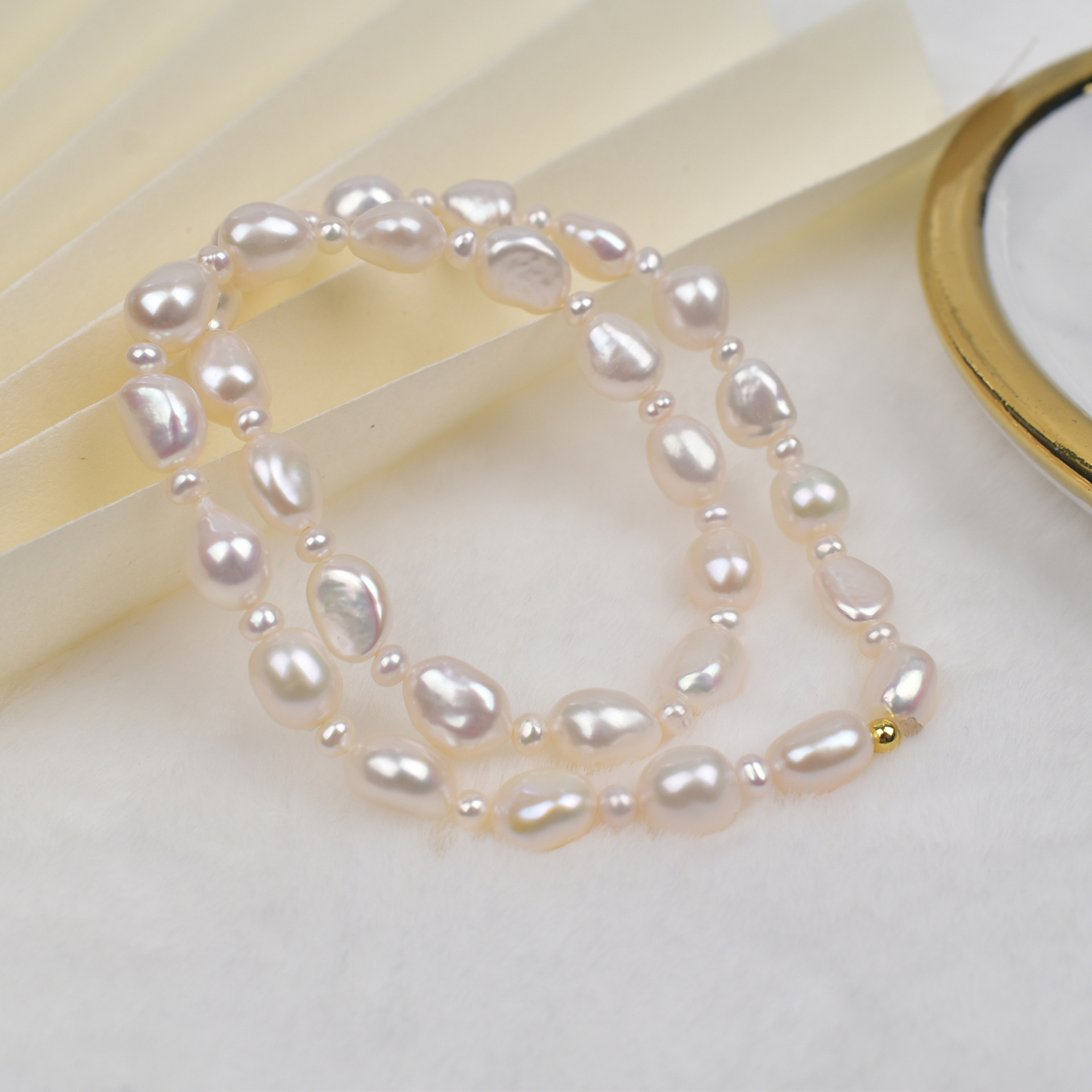 2:Natural white/two-circle stacked belt