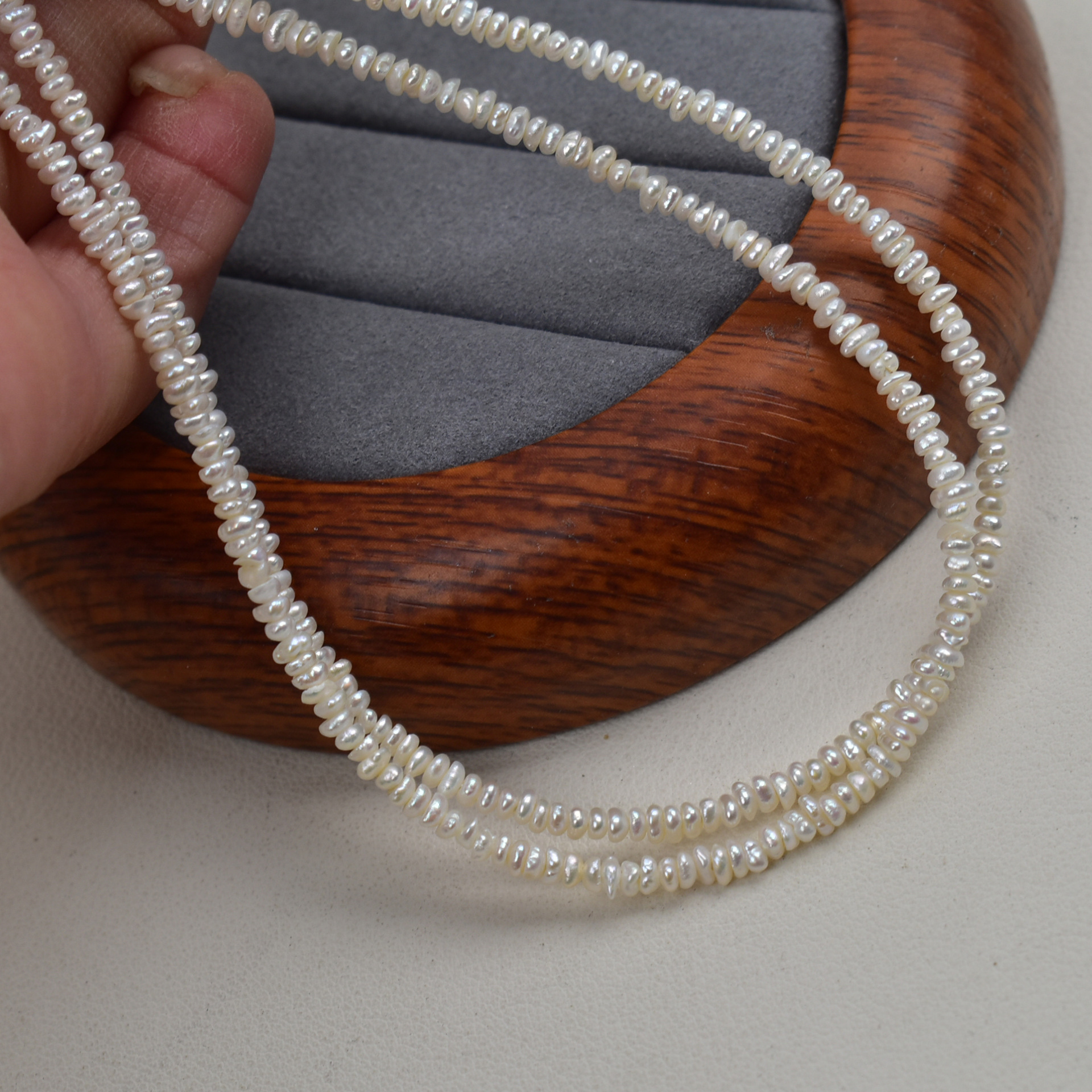 2:X11 irregular overlap white - slightly smooth