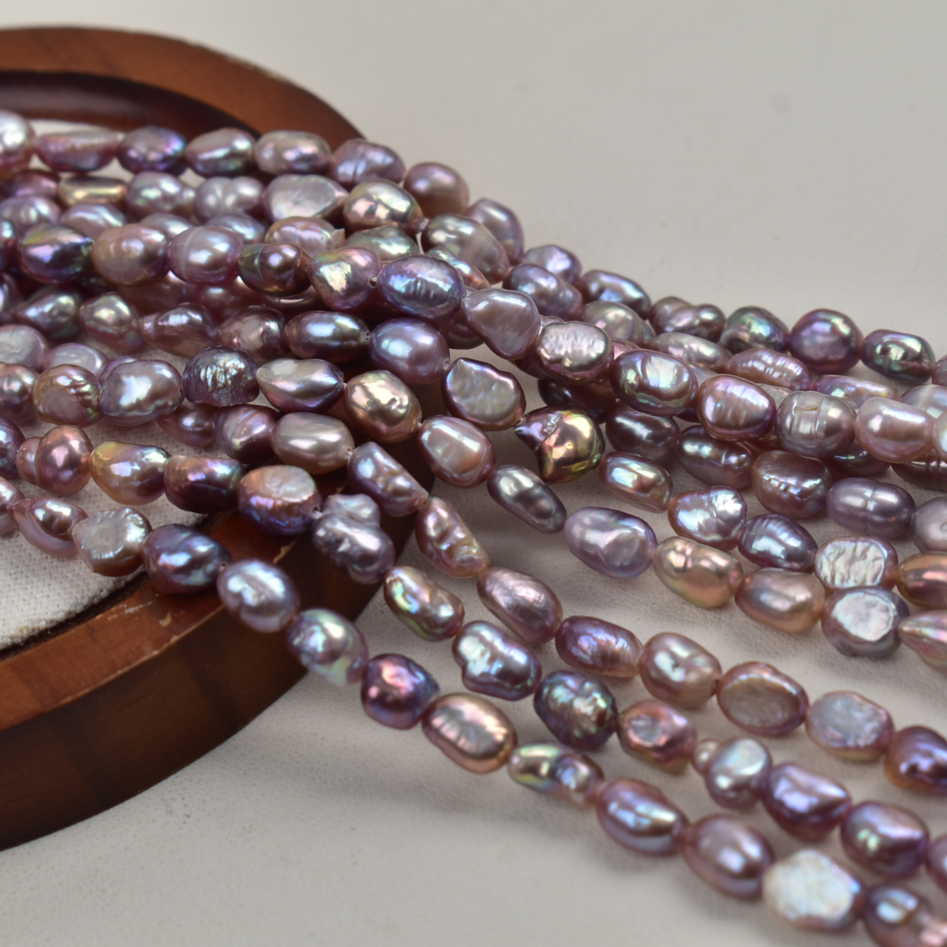 2:Purple - medium quality with slight imperfections