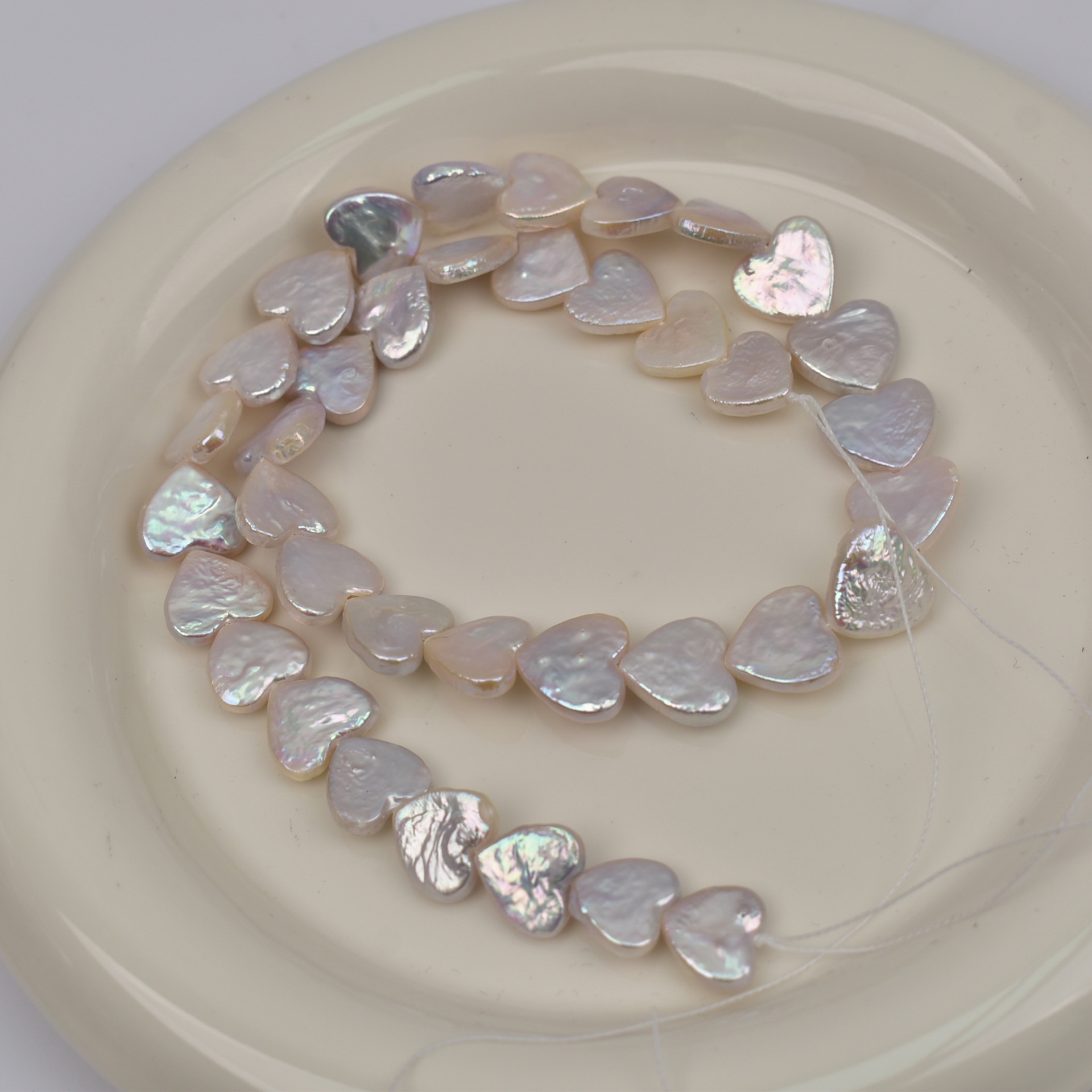 1:Natural white baroque heart