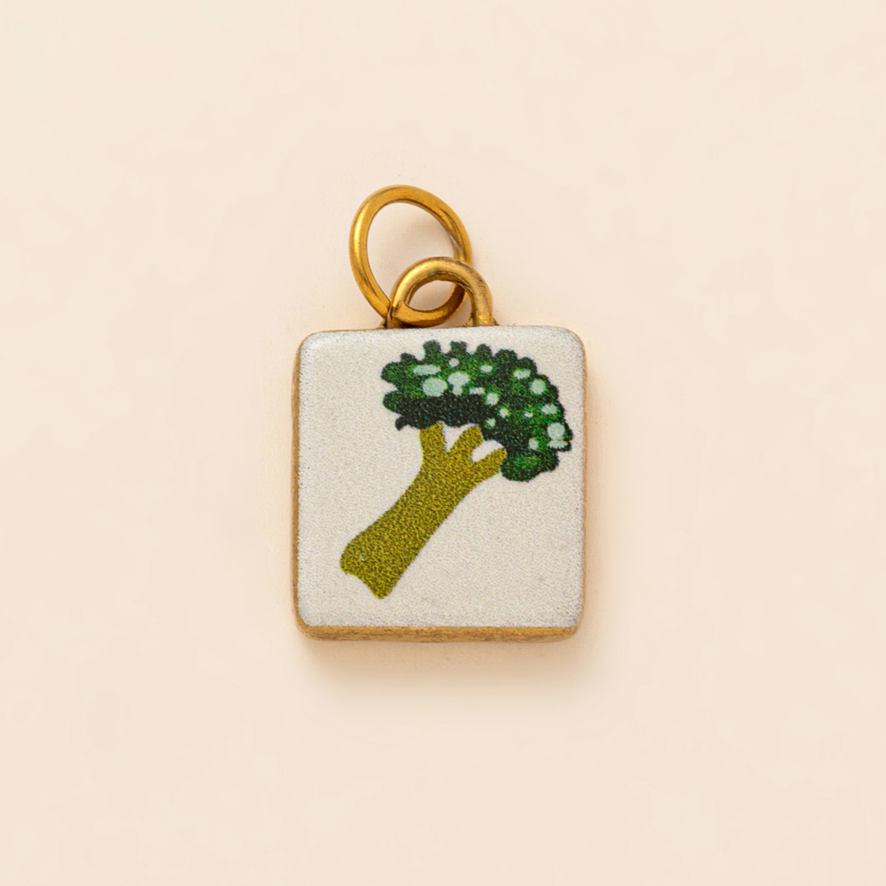 21:White broccoli pendant