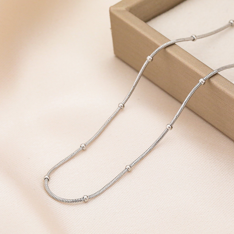 2:B 40cm with 5cm extender chain