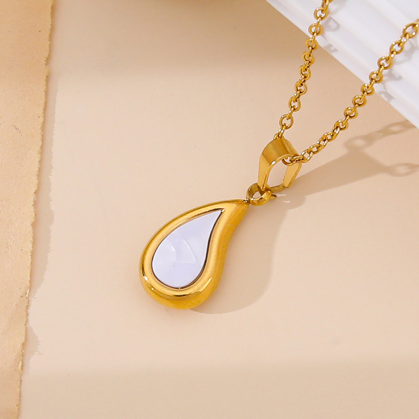 2:Gold-water droplets