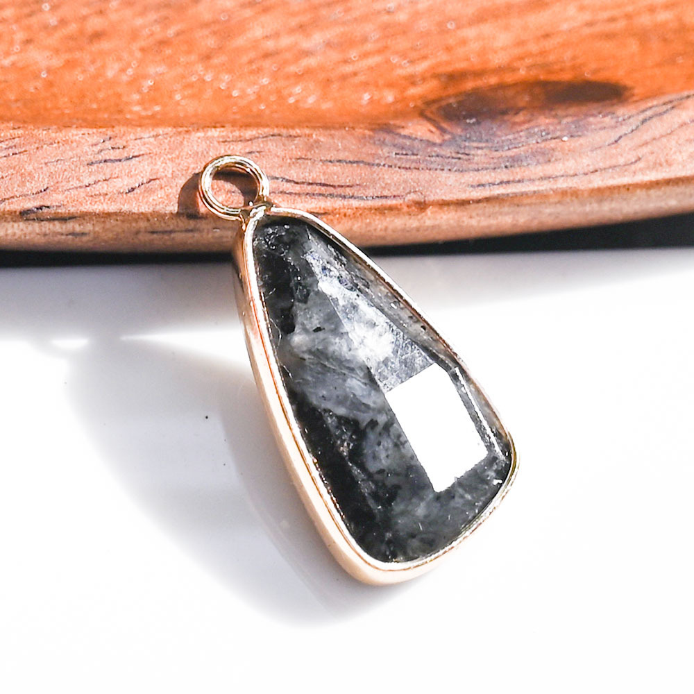 5:Dubh  Labradorite